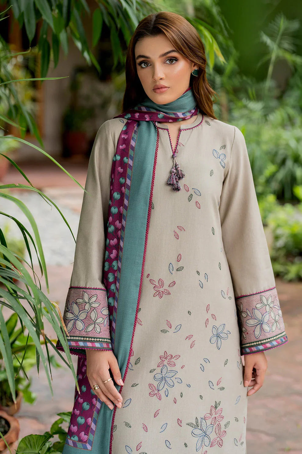 Jazmin D#054 – Luxury 3pc Dhanak Suit with Wool Shawl