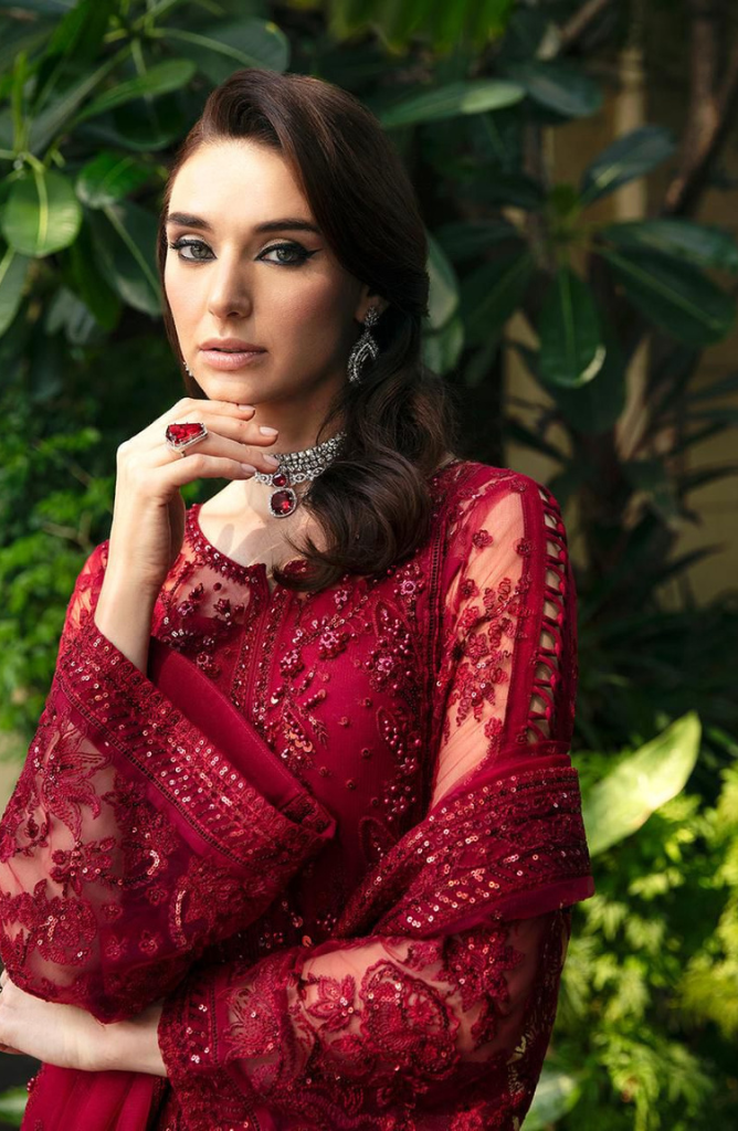 GULAAL LUXURY EMBRIODERED CHIFFON 3PC E#004