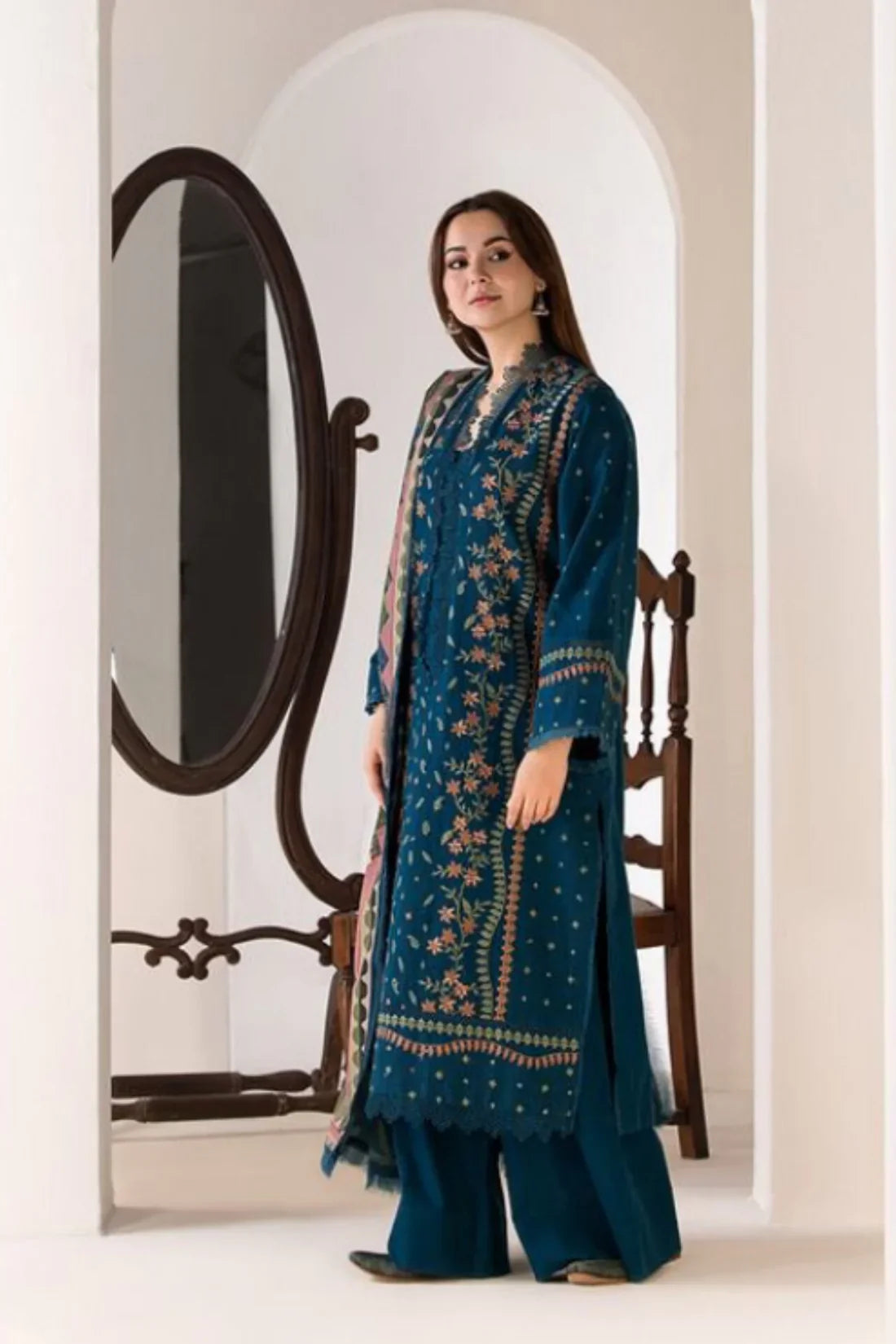 Sobia D#049 – Luxury 3pc Dhanak Suit with Wool Shawl