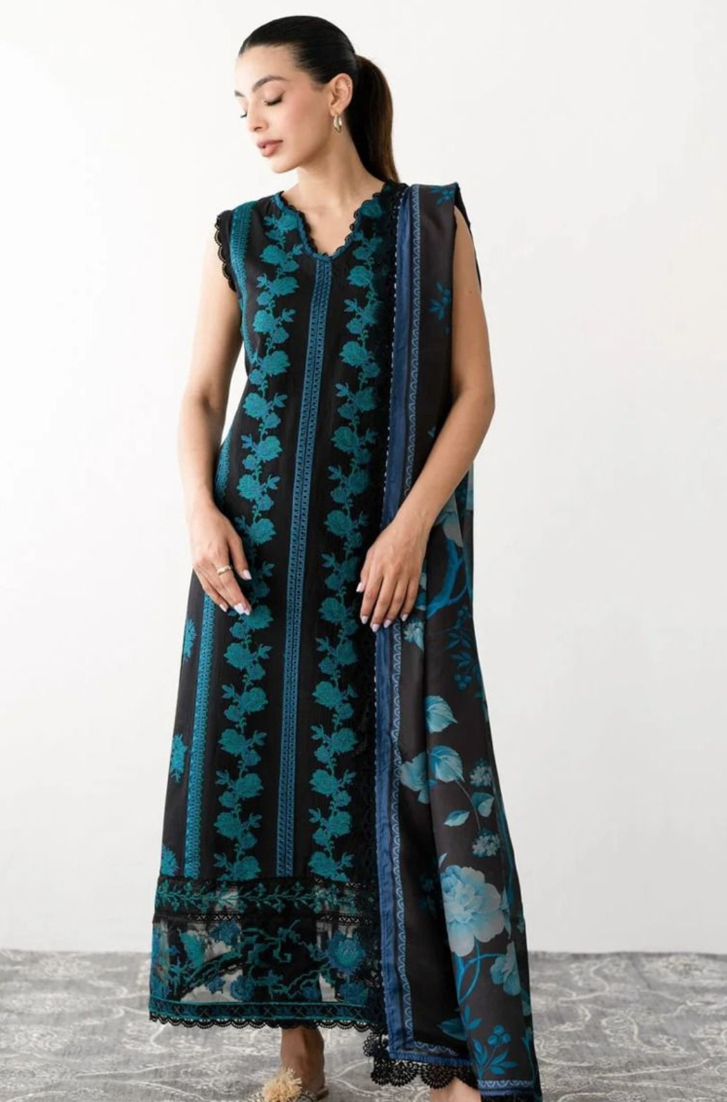 Maria B D#061 – Luxury 3pc Dhanak Suit with Wool Print Shawl